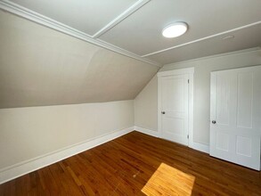 17 Silver St in Rochester, NH - Building Photo - Building Photo
