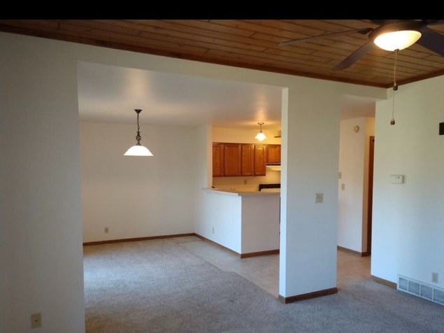 510 Hanson Rd in Stoughton, WI - Building Photo - Building Photo