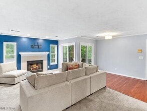 1316 Cedarwood Dr in Westlake, OH - Building Photo - Building Photo