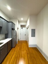455 Court St NE in Salem, OR - Building Photo - Building Photo