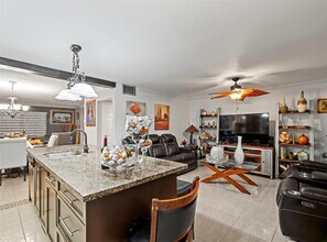 1151 N Hiatus Rd in Pembroke Pines, FL - Building Photo - Building Photo