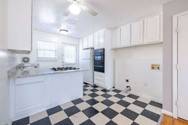 property at 370 Peachtree Hills Ave NE