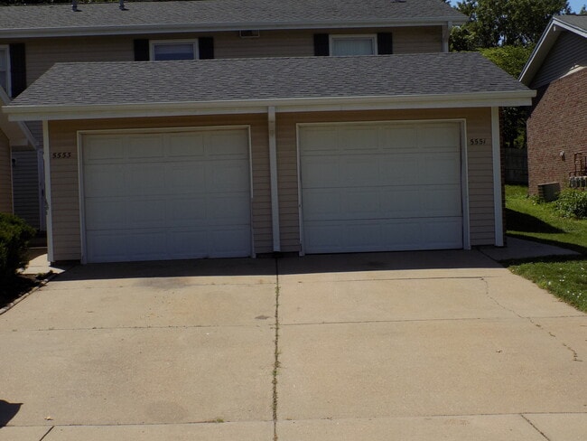 property at 5553 Canterbury Ln