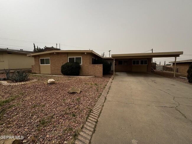 property at 5385 Circus Ln