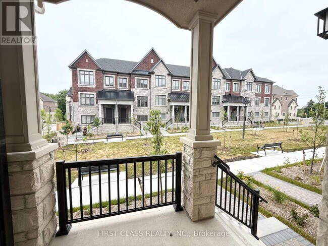12 Abbeyhill Ln in Markham, ON - Building Photo - Building Photo