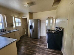 311 E Simplot Blvd in Caldwell, ID - Building Photo - Building Photo