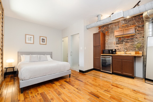 property at 1304 Broadway