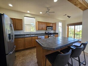 4252 Falling Star Ln in Santa Fe, NM - Building Photo - Building Photo