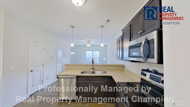 103 Jaydn Dr E in Jacksonville, NC - Building Photo - Building Photo