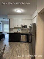 258C-258C Sunview St in Waterloo, ON - Building Photo