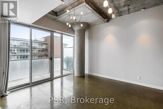 201-201 Carlaw Ave in Toronto, ON - Building Photo - Building Photo