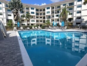 1000 River Reach Dr in Fort Lauderdale, FL - Building Photo - Building Photo