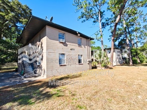 11620 Charlie Rd in Jacksonville, FL - Foto de edificio - Building Photo