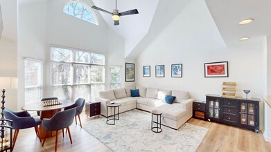 521 N Graham St in Charlotte, NC - Building Photo - Building Photo