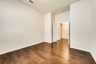 916 Lake Sierra Wy in Little Elm, TX - Building Photo - Building Photo