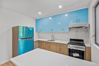 213-41 38th Ave in Queens, NY - Building Photo - Building Photo