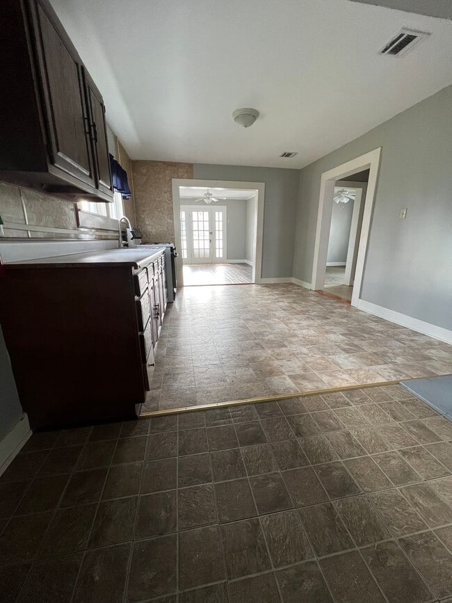 6163 W Main St in Houma, LA - Building Photo - Building Photo