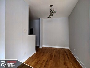 618 W Wrightwood Ave, Unit 625-218 in Chicago, IL - Foto de edificio - Building Photo