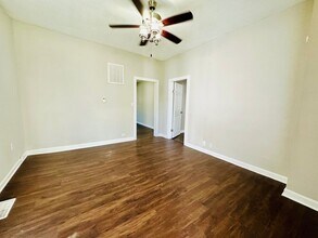 525 Lilly Ave in Louisville, KY - Building Photo - Building Photo