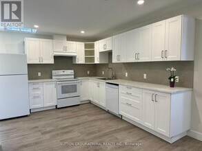 1584 Sharpe St in Innisfil, ON - Building Photo - Building Photo
