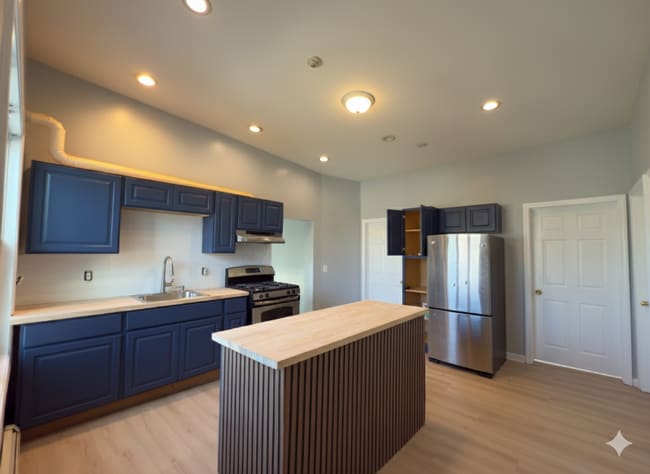 187 Smith St in North Chelmsford, MA - Building Photo - Building Photo