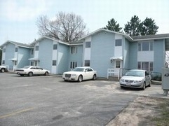 Oak Crest Apartments in Adams, WI - Building Photo