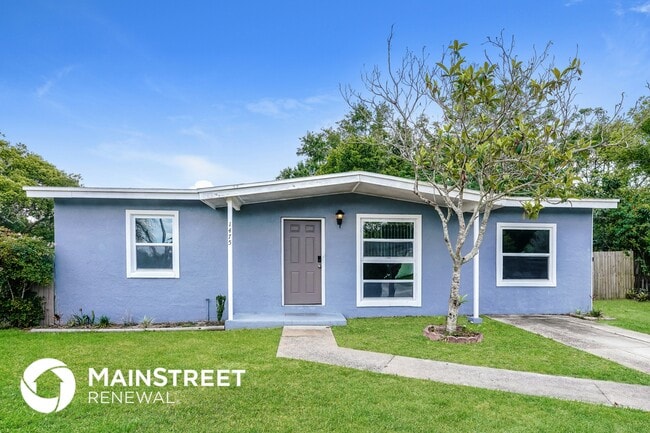 property at 1475 Daroca Dr