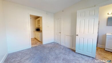 666 Main St in Middletown, CT - Building Photo - Building Photo