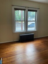 446 Wagaraw Rd in Fair Lawn, NJ - Building Photo - Building Photo