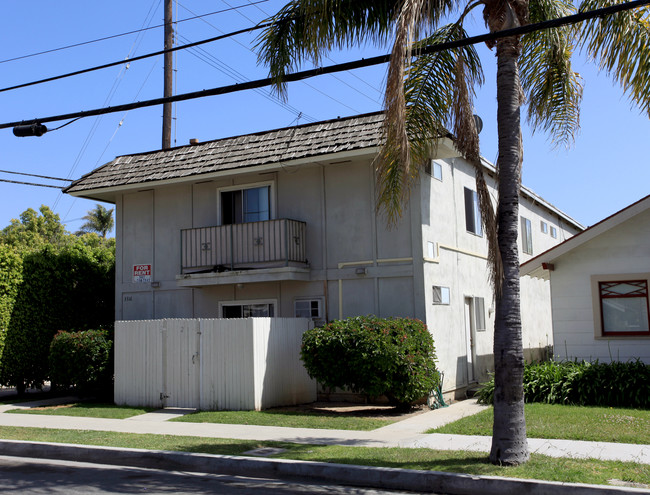 3316 E 3rd St in Long Beach, CA - Foto de edificio - Building Photo