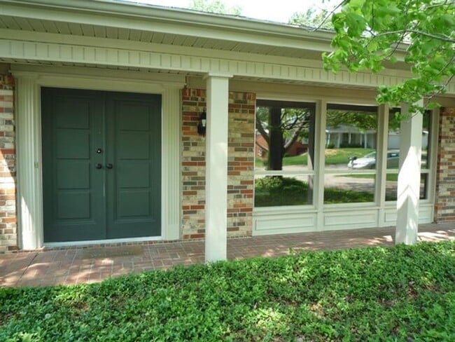 1023 Falcon Dr in Columbia, MO - Building Photo - Building Photo