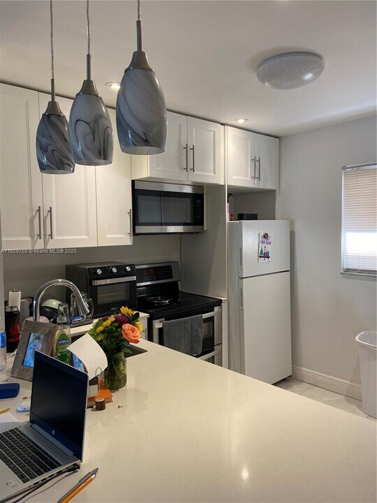 7810 Camino Real in Miami, FL - Building Photo