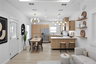 16 West Dr in Edinburg, TX - Foto de edificio - Building Photo