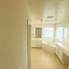 3722 Kristin Lee Ln in Houston, TX - Building Photo - Building Photo