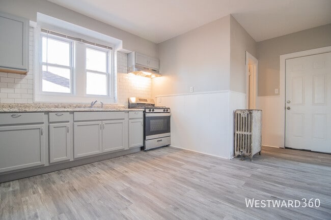 1242 121st St in Whiting, IN - Building Photo - Building Photo