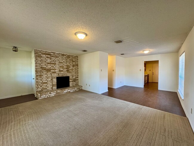 6802 Old Briarstown Dr in Waco, TX - Building Photo - Building Photo