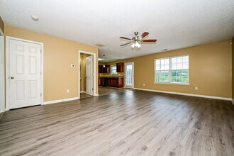 1876 Simmons Ln in Hampton, GA - Building Photo - Building Photo