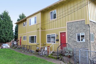 4224-4224 N Commercial Ave in Portland, OR - Building Photo - Building Photo
