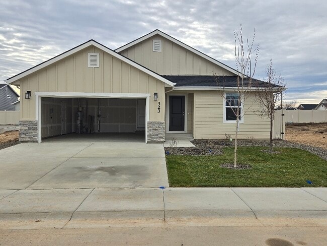 property at 323 Omphale St W