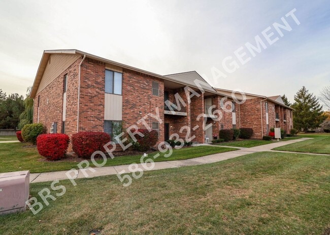 15028 Island Dr in Sterling Heights, MI - Building Photo - Building Photo