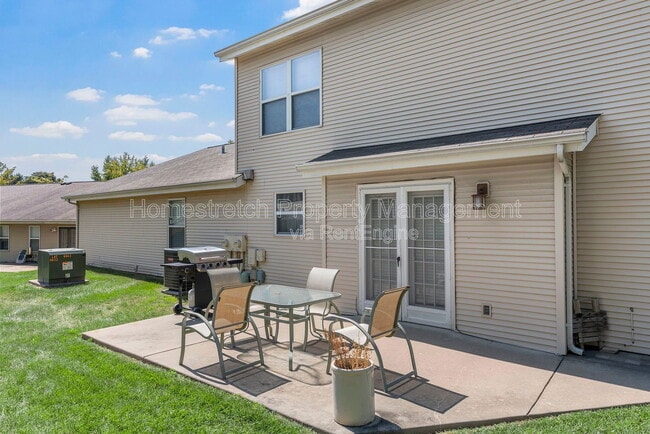 1324 Forest Creek Dr. in St. Peters, MO - Building Photo - Building Photo