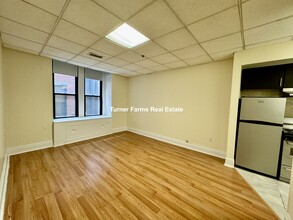 2 Boylston St, Unit 508 in Boston, MA - Building Photo - Building Photo