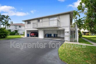 3291 Prince Edward Island Cir in Ft. Myers, FL - Foto de edificio - Building Photo