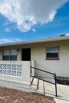 2075 Howell Branch Rd in Maitland, FL - Building Photo