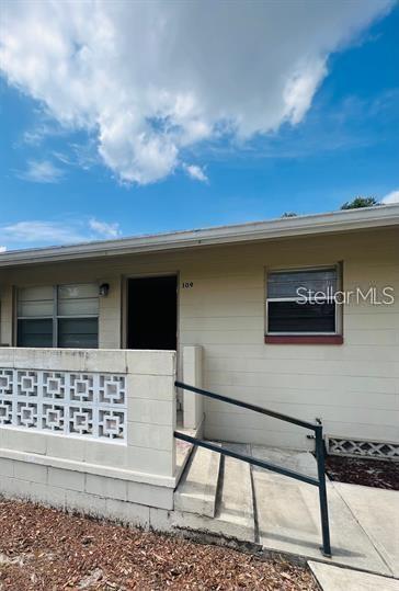 2075 Howell Branch Rd in Maitland, FL - Building Photo