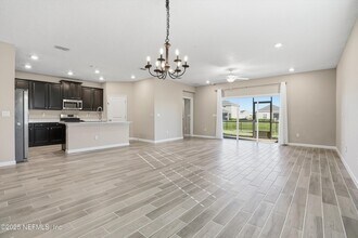 1762 Amberly Dr in Middleburg, FL - Building Photo - Building Photo