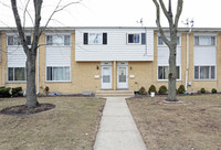 938-952 Virginia Ln in Elmhurst, IL - Foto de edificio - Building Photo