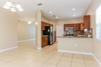 1241 NE 41st Pl in Homestead, FL - Building Photo - Building Photo