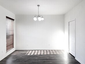 313 S 6th St in Kenedy, TX - Building Photo - Building Photo