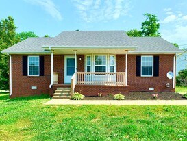 1013 Mile High Dr in Clarksville, TN - Building Photo